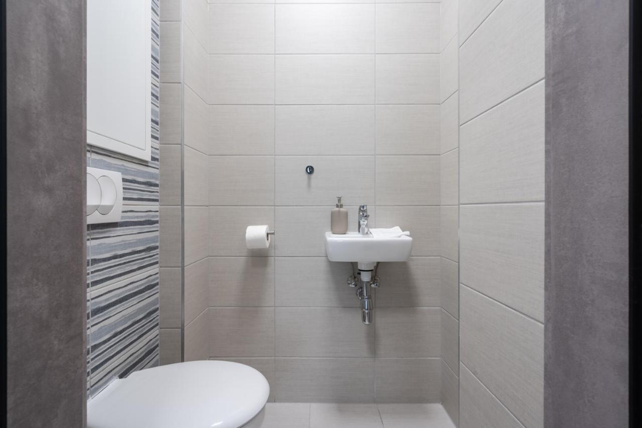 Navy Angel Apartment With Balcony Budapest Extérieur photo