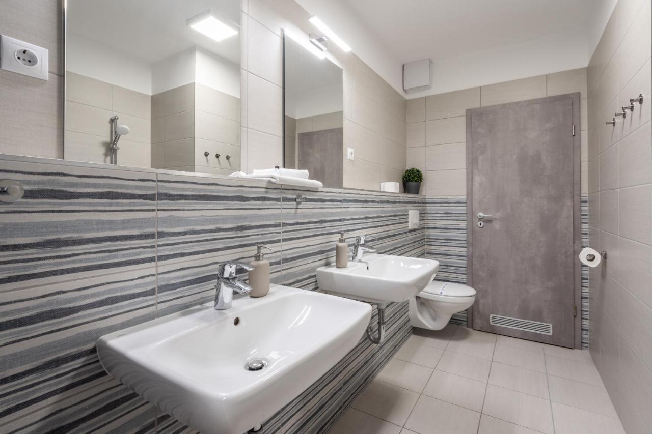 Navy Angel Apartment With Balcony Budapest Extérieur photo